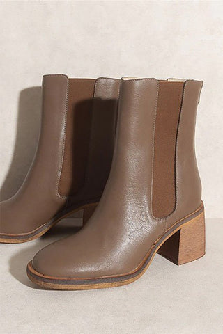 Olivia Chelsea Boot - MOD&SOUL - Contemporary Women's Clothing